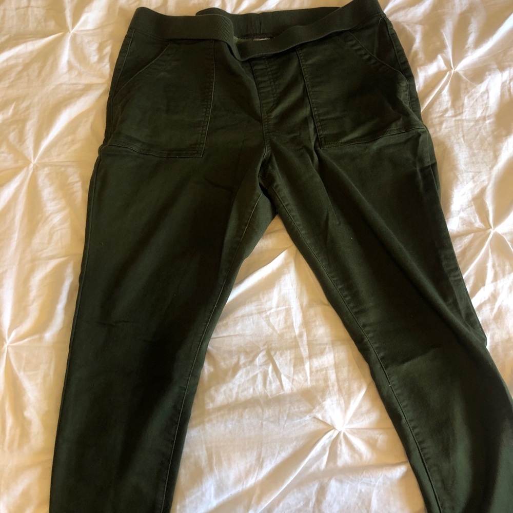 Stretchy pants